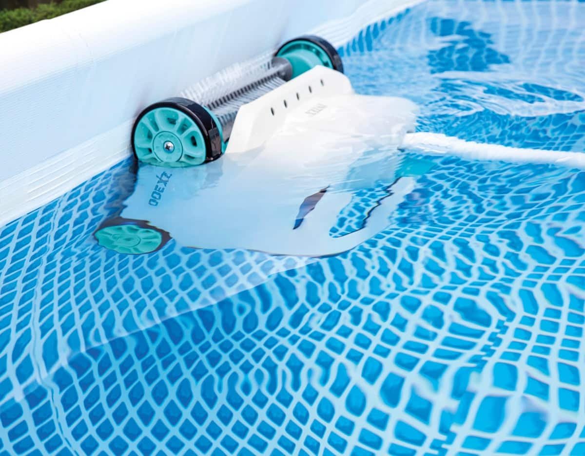 Robot nettoyeur de piscine hydraulique Intex ZX300, vue 2 (photo fabricant)